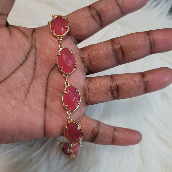 Women's Pink Jewelry Oval Stone Statement Necklace - Picture 3 of 4